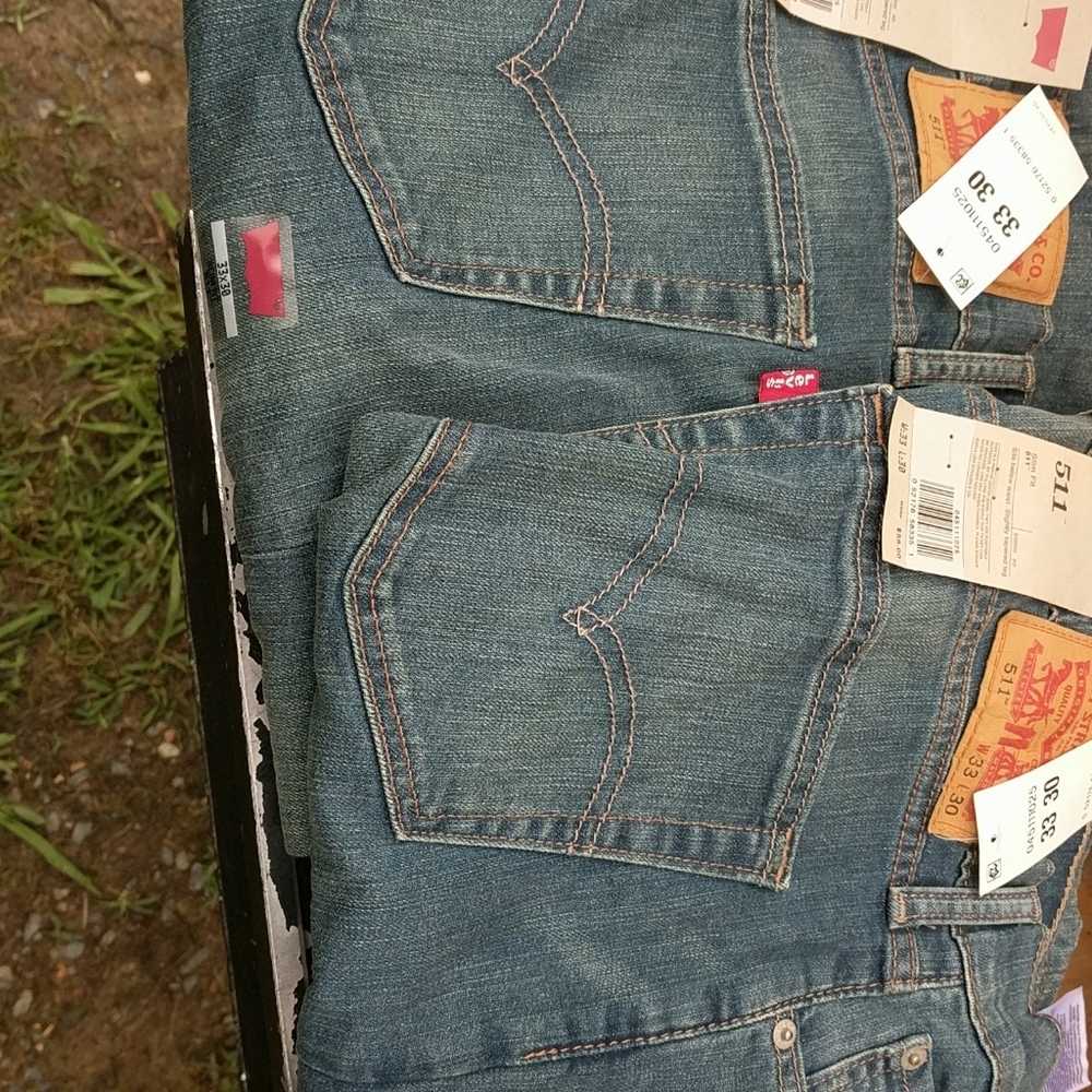 Brand new Levi men's jeans